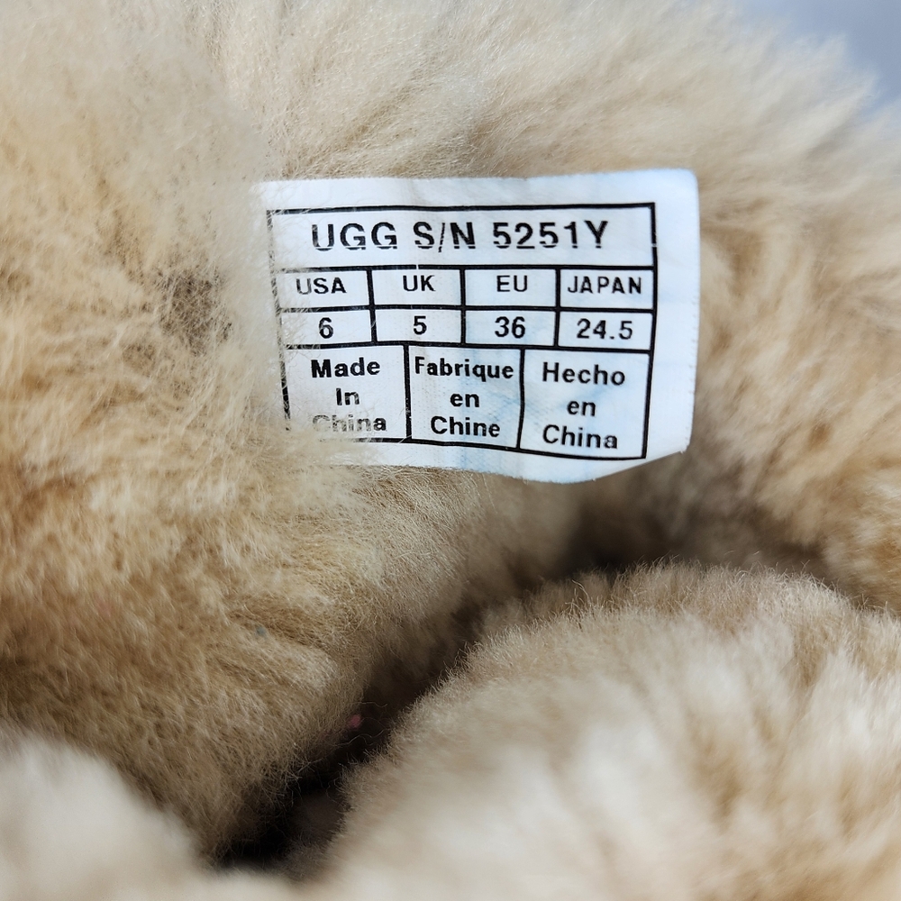 UGG Australia Classic Short Chestnut Tan Sheepskin Shearling Lined Pull-On Boots - Picture 11 of 13